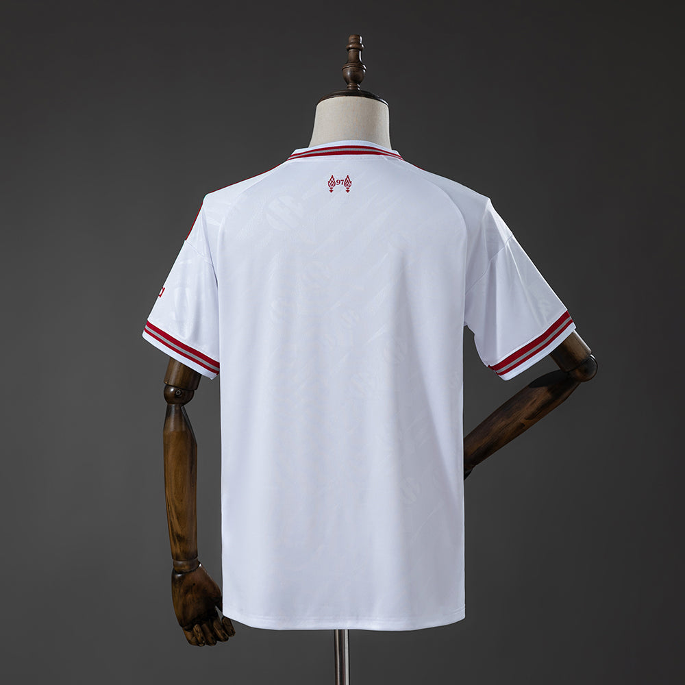 Liverpool - Extérieur (26/27)